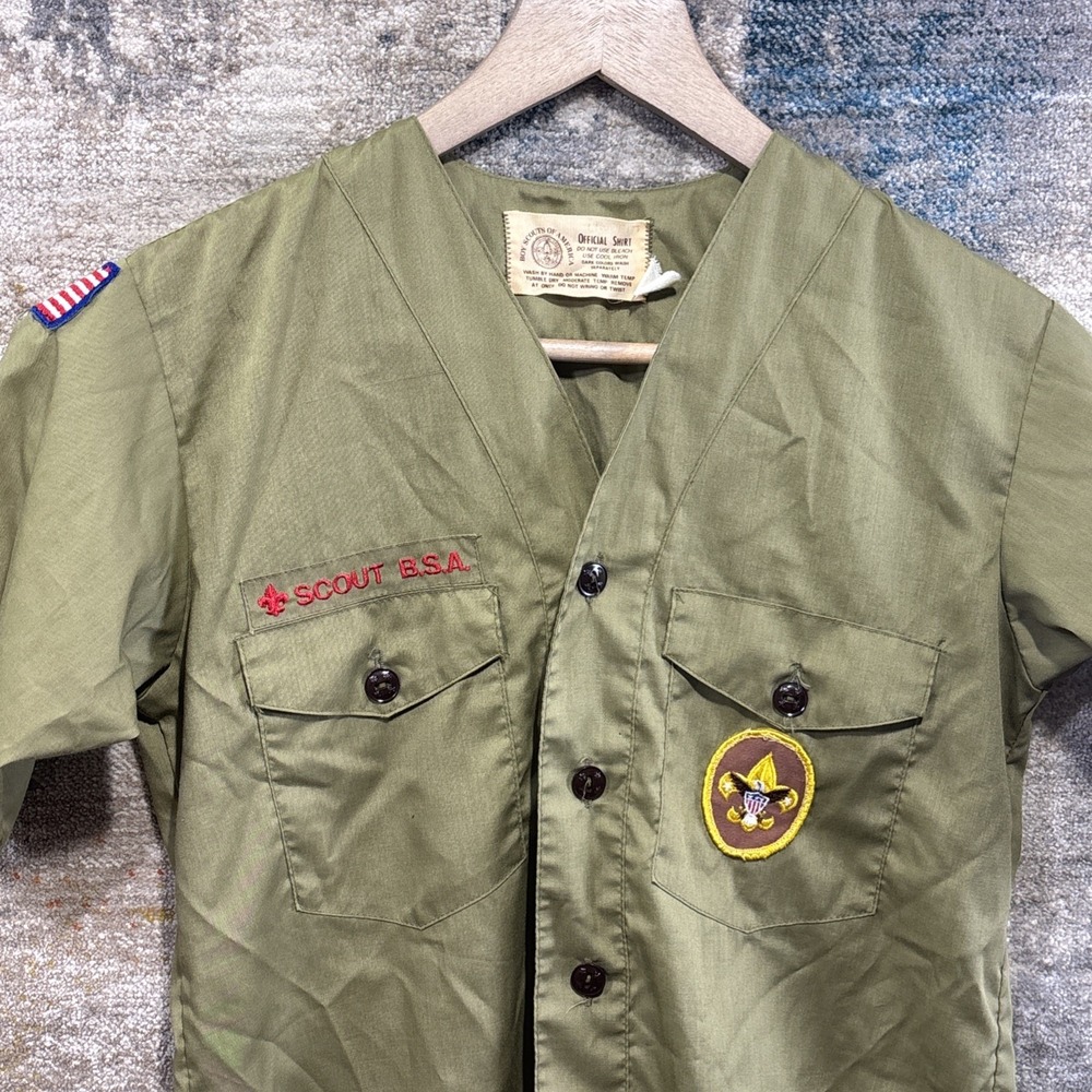 Vintage 1972 Boy Scouts of America BSA Scout Shirt Short Sleeve Uniform Patches